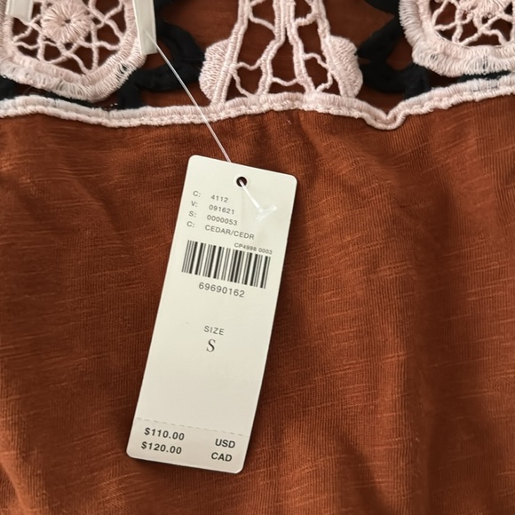 Crochet top from anthropology - Picture 2 of 3